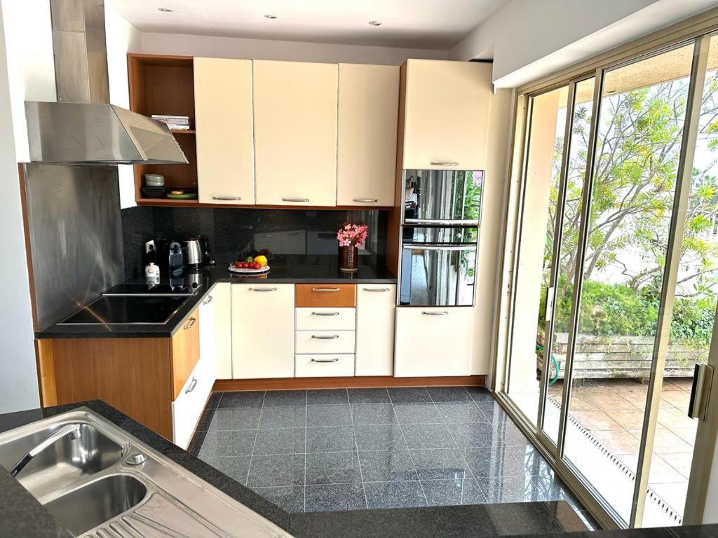 Panoramic Sea View Penthouse With Jacuzzi And 450 Sqm Terrace Leilighet Antibes Eksteriør bilde