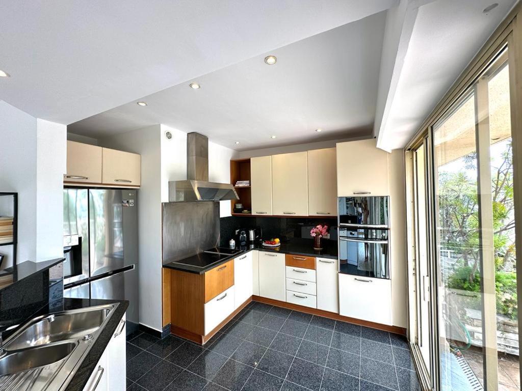Panoramic Sea View Penthouse With Jacuzzi And 450 Sqm Terrace Leilighet Antibes Eksteriør bilde