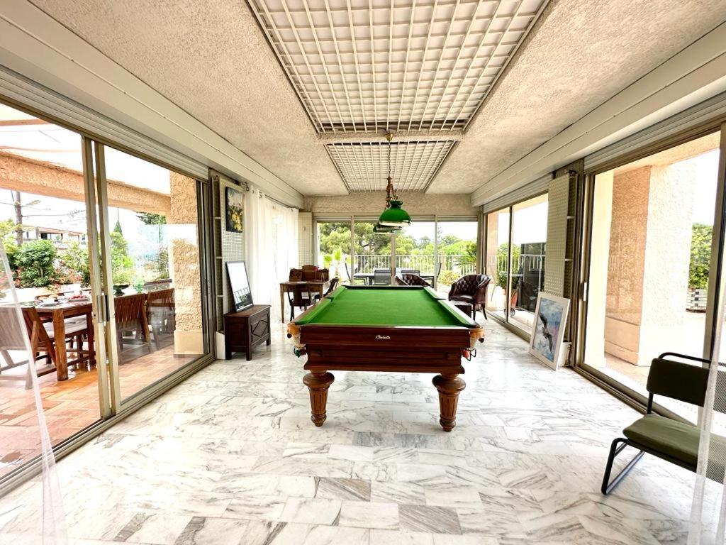 Panoramic Sea View Penthouse With Jacuzzi And 450 Sqm Terrace Leilighet Antibes Eksteriør bilde